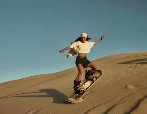 Sandboarding in Timlalin